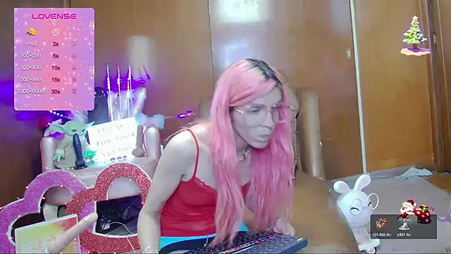 Snapshot of Skinygirl chatting on September 24, 2025, 12:29 am Skinygirl online show from September 24, 2025, 12:29 am
