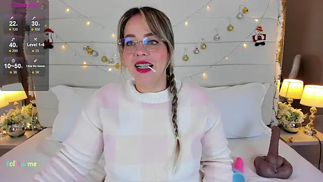 Charlotte93  online show from December 2, 2025, 11:56 am