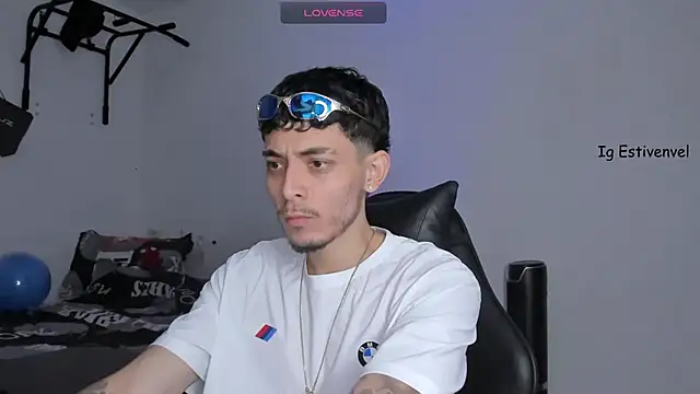 steve latin online show from October 23, 2025, 3:21 pm