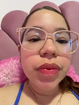 Lucyklein2022 online show from July 24, 2026, 2:02 pm
