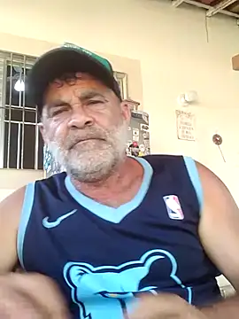 Peludo173317 online show from November 21, 2025, 7:35 pm