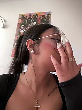 vaness weet online show from March 2, 2025, 7:30 pm