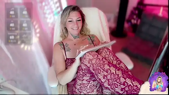 HarmonyWhite online show from October 14, 2025, 2:17 pm