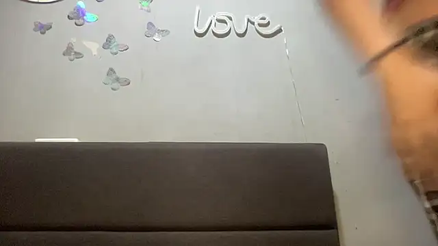 MeganTheRarest online show from November 8, 2025, 5:33 am