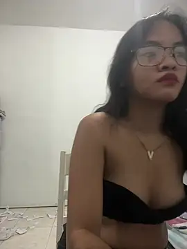 shanee23 online show from December 8, 2024, 5:55 pm