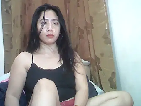 Snapshot of LOVENAYRA1 chatting on February 19, 2026, 3:03 am LOVENAYRA1 online show from February 19, 2026, 3:03 am
