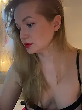 Lady  Maria online show from February 7, 2026, 4:48 pm