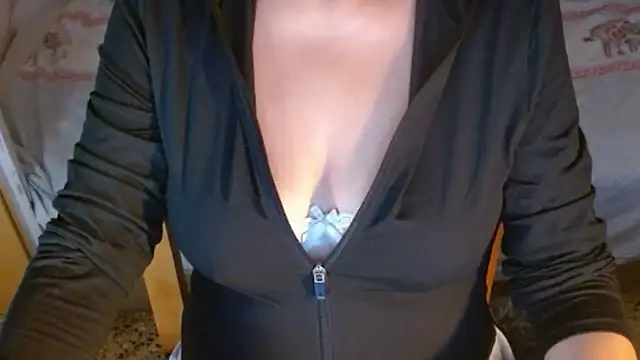 MysteryLadyxXx online show from July 12, 2026, 1:12 pm