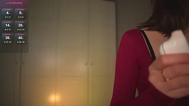 Snapshot of -JuicyMolly- chatting on March 23, 2026, 4:18 pm -JuicyMolly- online show from March 23, 2026, 4:18 pm