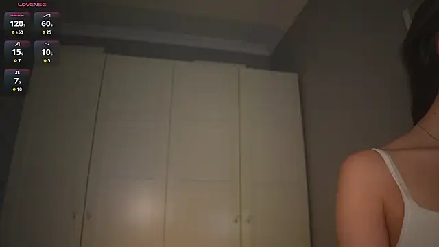 Snapshot of -JuicyMolly- chatting on March 16, 2026, 2:21 pm -JuicyMolly- online show from March 16, 2026, 2:21 pm