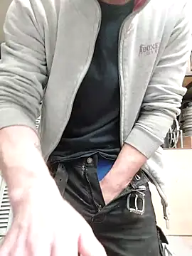 Xcoquinx online show from February 24, 2026, 12:50 pm