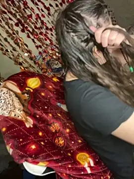 Var Kiss online show from April 9, 2026, 3:07 pm