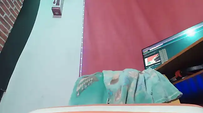 Snapshot of paulavletina21 chatting on February 18, 2025, 1:00 pm paulavletina21 online show from February 18, 2025, 1:00 pm