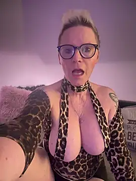 Snapshot of German_Milf chatting on February 19, 2025, 6:10 pm German Milf online show from February 19, 2025, 6:10 pm