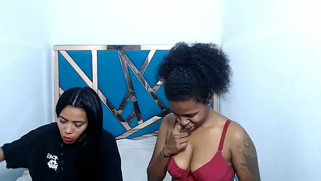 lizeth keilyn online show from October 28, 2025, 3:11 pm