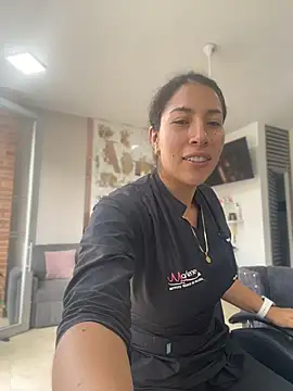 Snapshot of daniela_henao chatting on March 11, 2026, 5:40 pm daniela henao online show from March 11, 2026, 5:40 pm