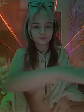 Cutiepiespanks online show from March 22, 2026, 6:15 am