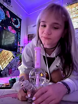 Cutiepiespanks online show from November 28, 2025, 8:53 pm