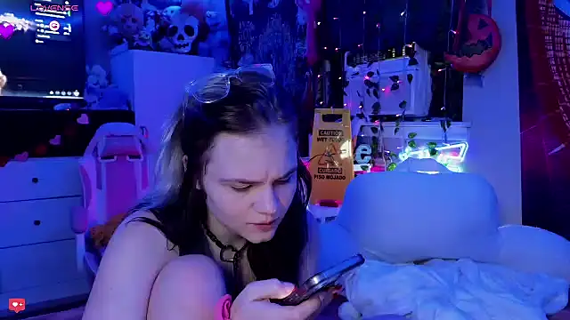 Snapshot of Cutiepiespanks chatting on March 10, 2025, 3:52 pm Cutiepiespanks online show from March 10, 2025, 3:52 pm