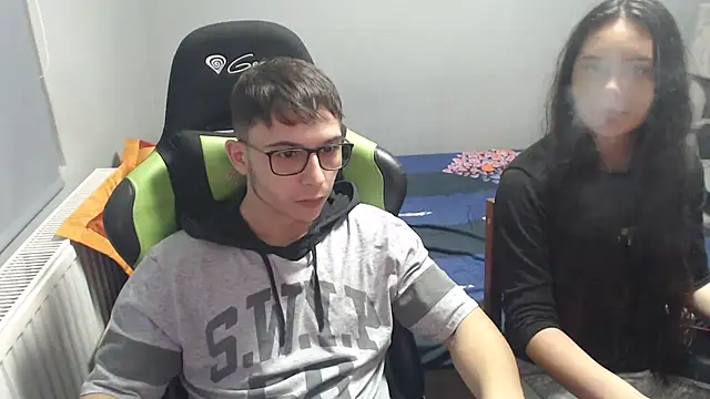 Snapshot of Alien7nebula chatting on February 2, 2025, 7:57 pm Alien7nebula online show from February 2, 2025, 7:57 pm