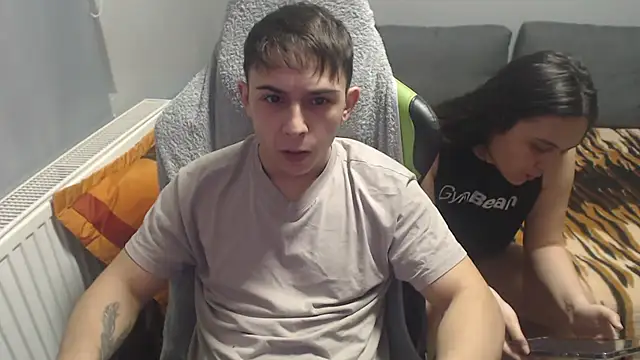 Snapshot of Alien7nebula chatting on February 19, 2025, 12:25 am Alien7nebula online show from February 19, 2025, 12:25 am