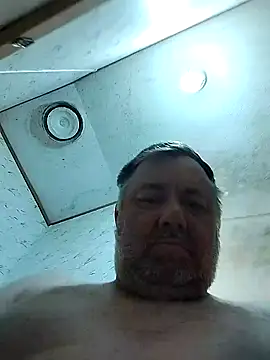 lawndad79 online show from December 4, 2024, 2:03 am