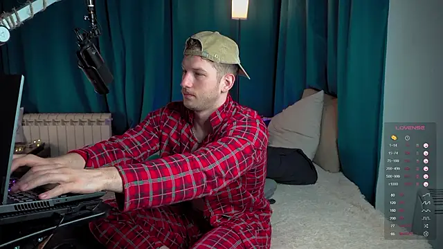 Snapshot of VIktorSecret chatting on February 15, 2026, 4:24 am VIktorSecret online show from February 15, 2026, 4:24 am