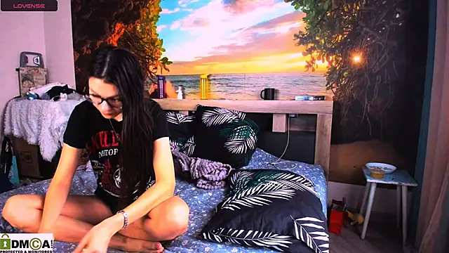 Snapshot of MollyLollipop chatting on January 22, 2025, 3:52 am MollyLollipop online show from January 22, 2025, 3:52 am