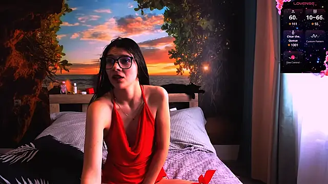 Snapshot of MollyLollipop chatting on February 10, 2025, 5:47 am MollyLollipop online show from February 10, 2025, 5:47 am