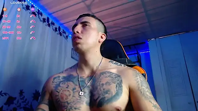 Snapshot of Adam_Hudsond chatting on January 18, 2026, 12:19 pm Adam Hudsond online show from January 18, 2026, 12:19 pm