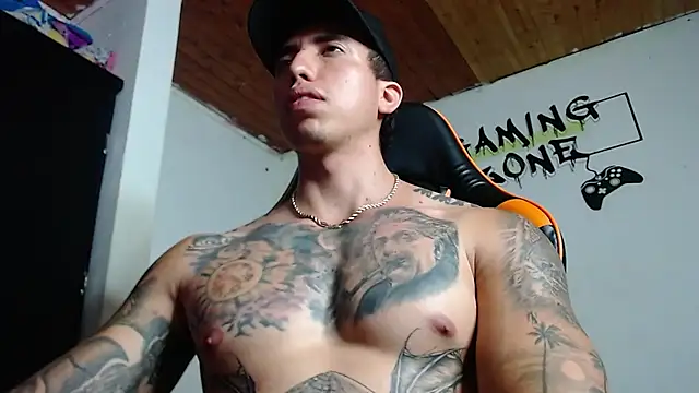 Adam Hudsond online show from March 6, 2025, 11:58 am