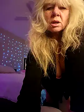 Snapshot of IMS_BHAVEN chatting on January 24, 2025, 5:00 pm IMS BHAVEN online show from January 24, 2025, 5:00 pm