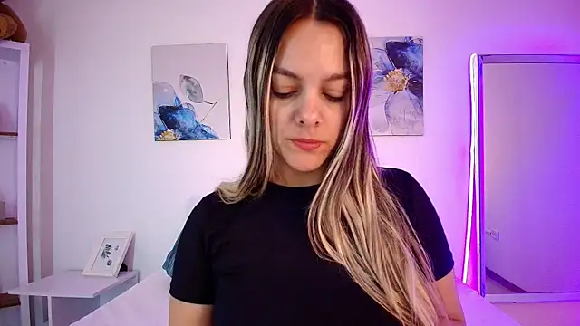 Isabella Harley online show from June 19, 2026, 1:50 pm