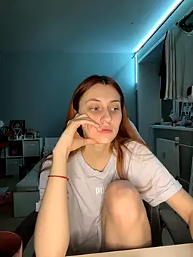 Uniarten online show from October 21, 2025, 7:13 pm