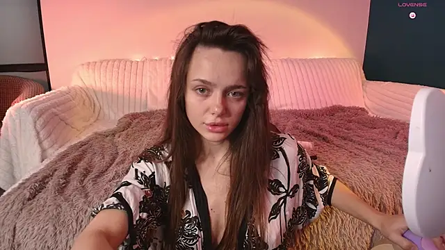 Kylie Desire online show from September 26, 2025, 2:51 am