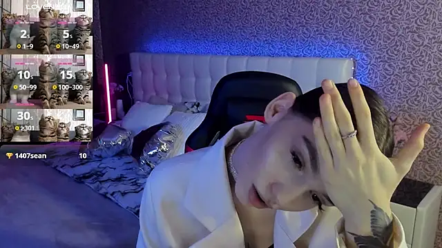 Snapshot of SophieCatty chatting on February 25, 2025, 9:53 am SophieCatty online show from February 25, 2025, 9:53 am