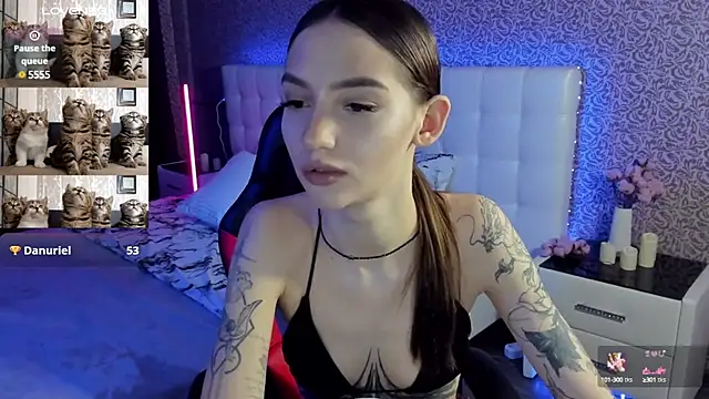 Snapshot of SophieCatty chatting on February 20, 2025, 9:44 am SophieCatty online show from February 20, 2025, 9:44 am