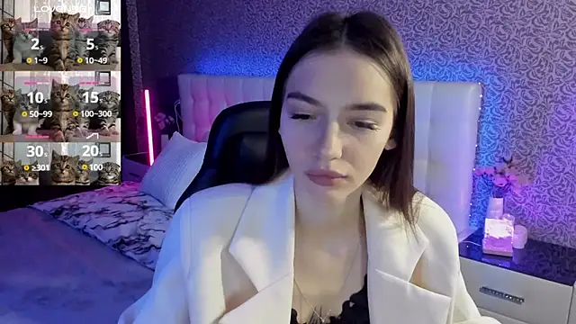 Snapshot of SophieCatty chatting on March 3, 2025, 7:24 am SophieCatty online show from March 3, 2025, 7:24 am