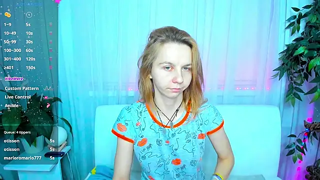 Snapshot of Bell_a_mi_ chatting on March 14, 2025, 2:31 am Bell a mi online show from March 14, 2025, 2:31 am