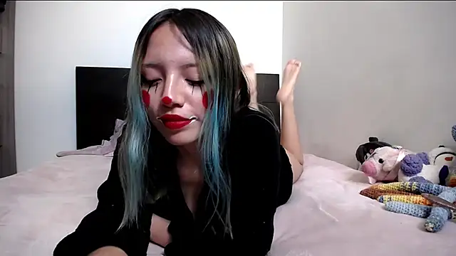 MARIANADIRTY online show from October 15, 2025, 2:58 pm