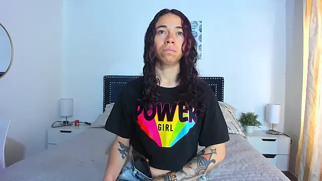 ZulyMichels online show from October 27, 2025, 12:28 pm