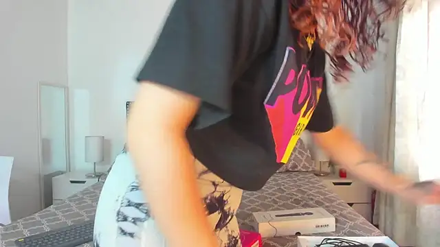 ZulyMichels online show from April 2, 2026, 12:23 pm