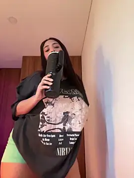 marcimaa online show from December 1, 2024, 10:26 pm