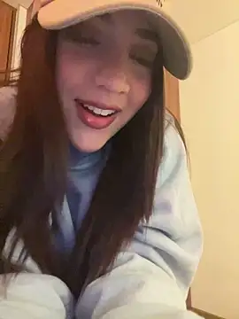 marcimaa online show from December 25, 2024, 2:57 am