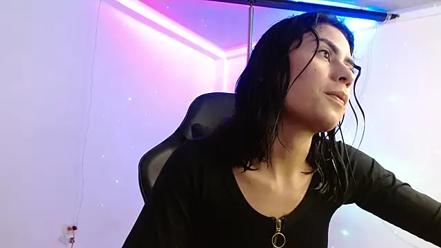 Martina1369 online show from June 21, 2026, 9:31 pm