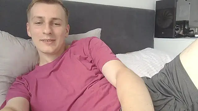 Snapshot of your_andy chatting on July 5, 2026, 7:04 am your andy online show from July 5, 2026, 7:04 am