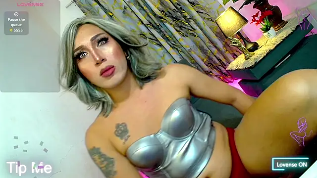 MissMagdalena online show from October 25, 2025, 1:34 pm