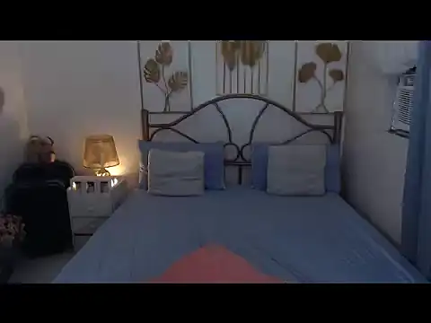 angelicahakenson online show from September 19, 2025, 9:46 am