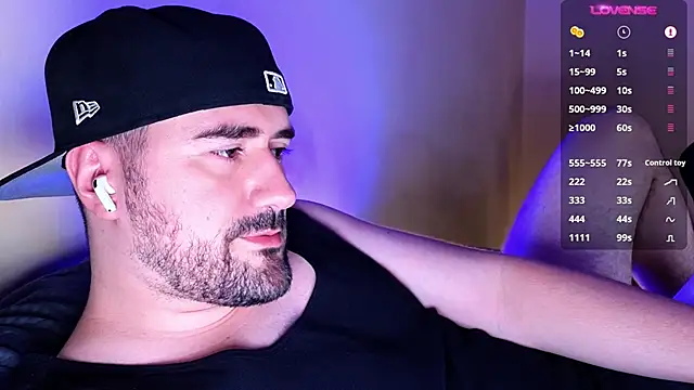 Snapshot of DominantTheo chatting on March 9, 2025, 3:22 am DominantTheo online show from March 9, 2025, 3:22 am