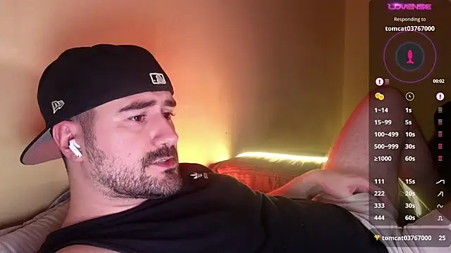 Snapshot of DominantTheo chatting on January 19, 2026, 4:27 am DominantTheo online show from January 19, 2026, 4:27 am